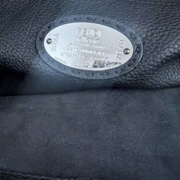 Fendi Monster Peekaboo - Picture 7 of 10